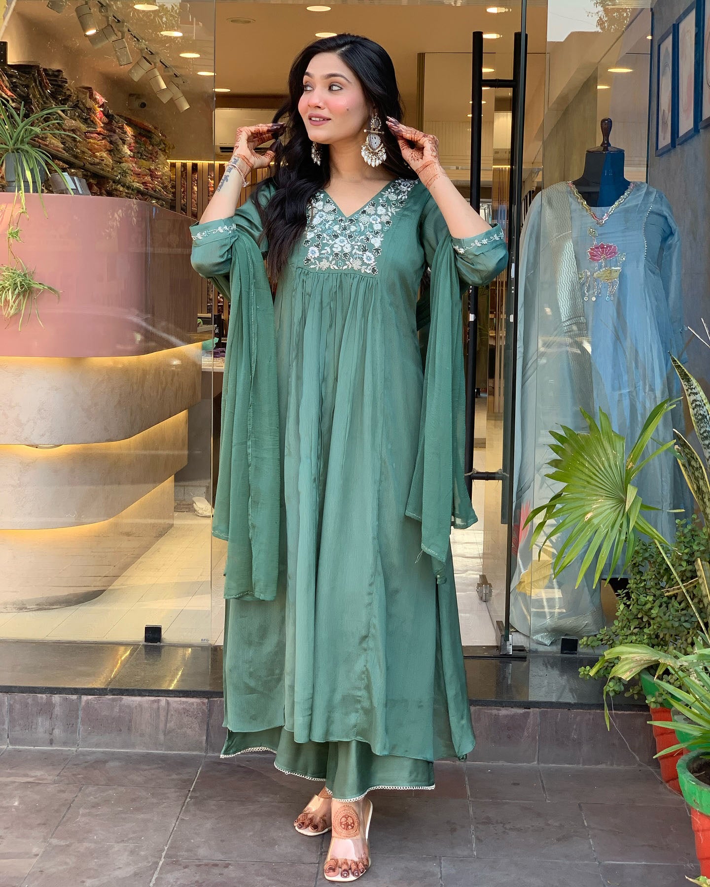 Tremendous Pastel Green Beautiful Viscose Chinon Suit Set