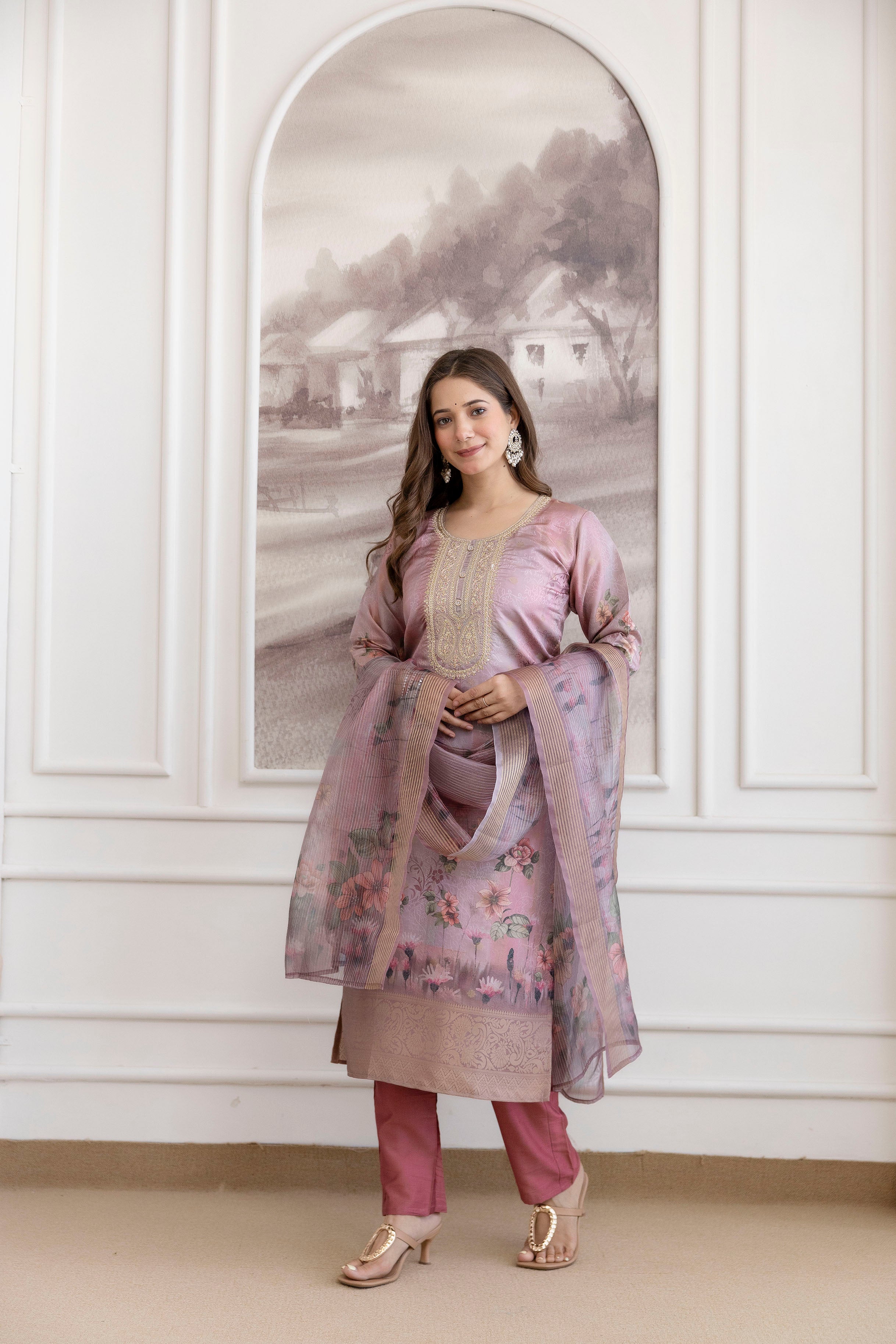 Elegant Viscose Zari Weaving Suit Set