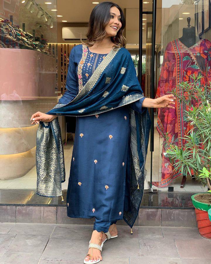 Most Trending Pure Viscose Rayon Suit Set