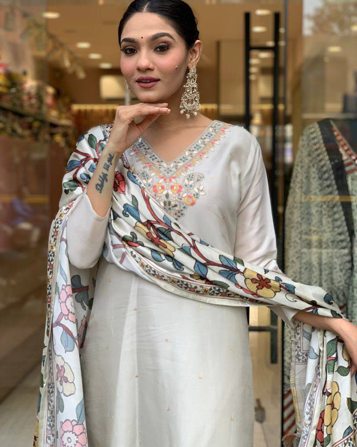 Extraordinary Viscose Chanderi Silk With Embroidary Suit Set