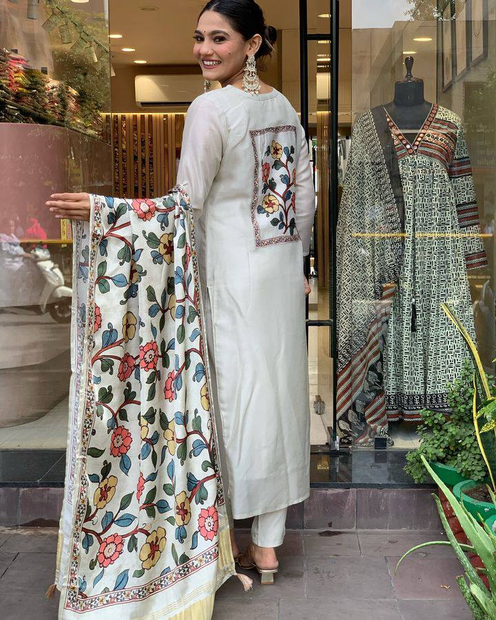 Extraordinary Viscose Chanderi Silk With Embroidary Suit Set