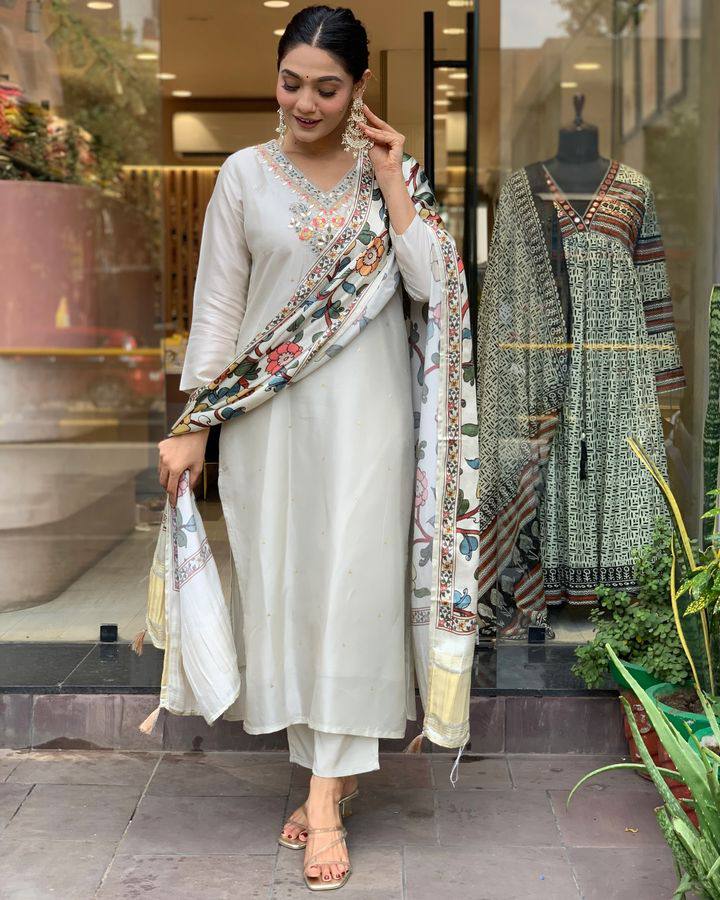 Extraordinary Viscose Chanderi Silk With Embroidary Suit Set