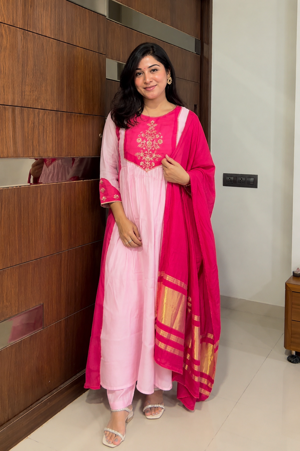 Very Beautiful Mul Chanderi Embroidery Suit Set
