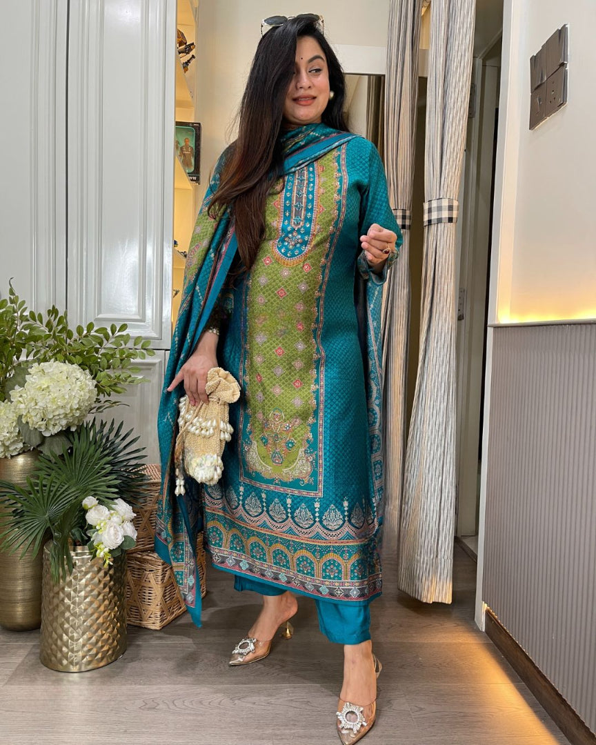 Very Attractive Muslin Fabric Printed Suit Set