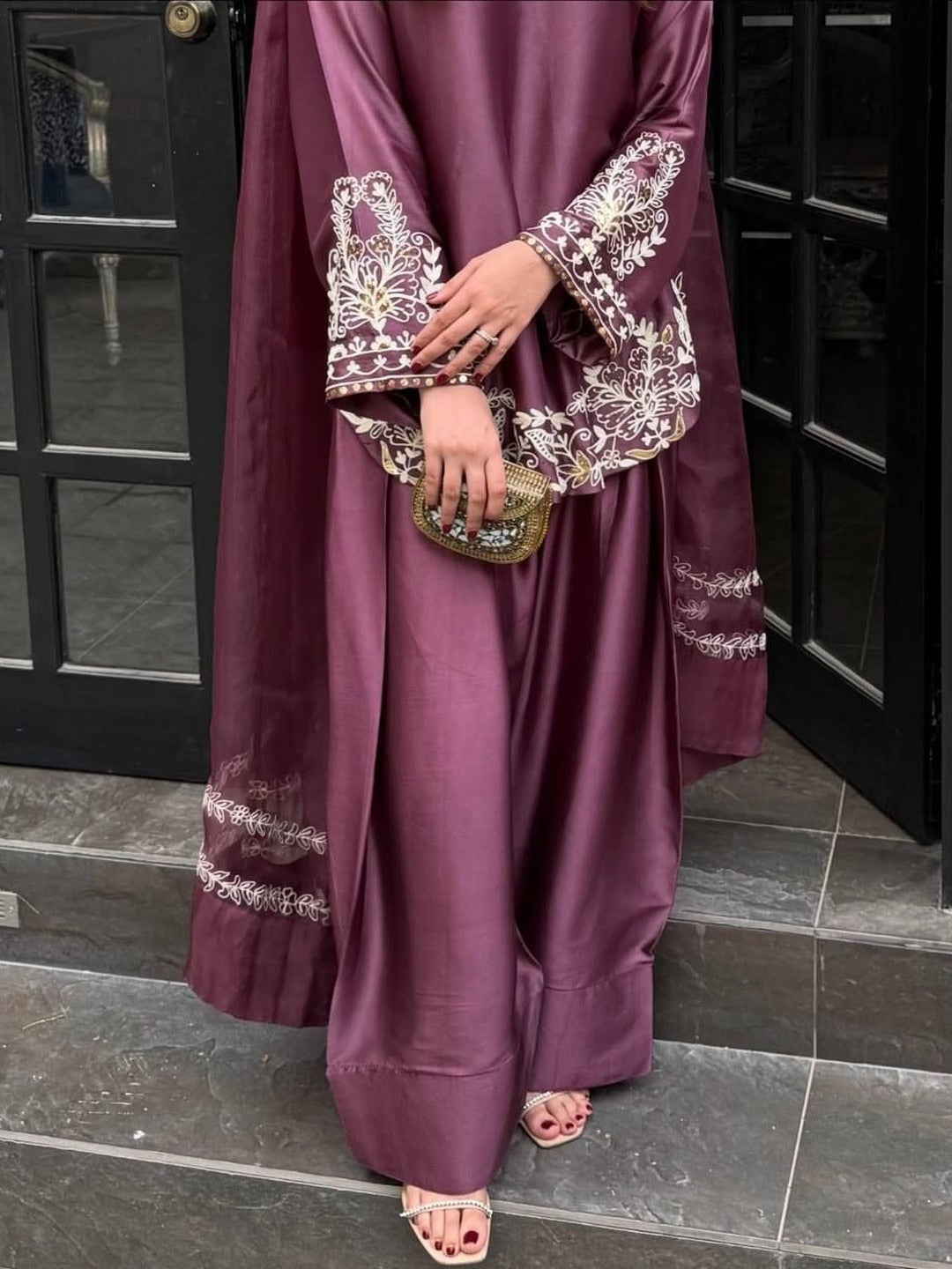 Zeenat Heritage Crepe Silk Suit Set