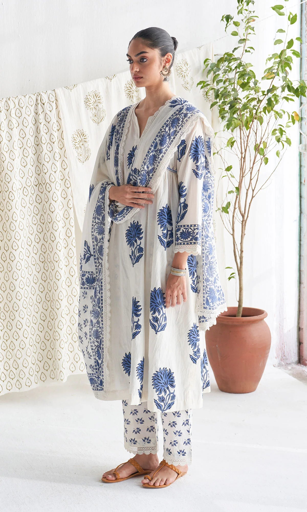 Anushka Sharma Inspired Pure Mul Cotton Jaipuri Block Print Suit Set