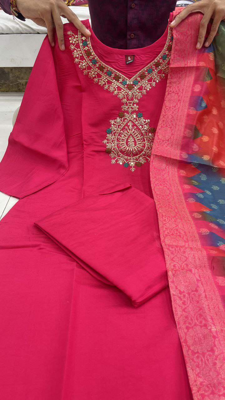 Beautiful Pink Coding Diamond Silk Fabric Embroidary Suit Set