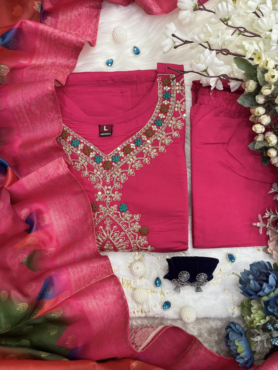 Beautiful Pink Coding Diamond Silk Fabric Embroidary Suit Set