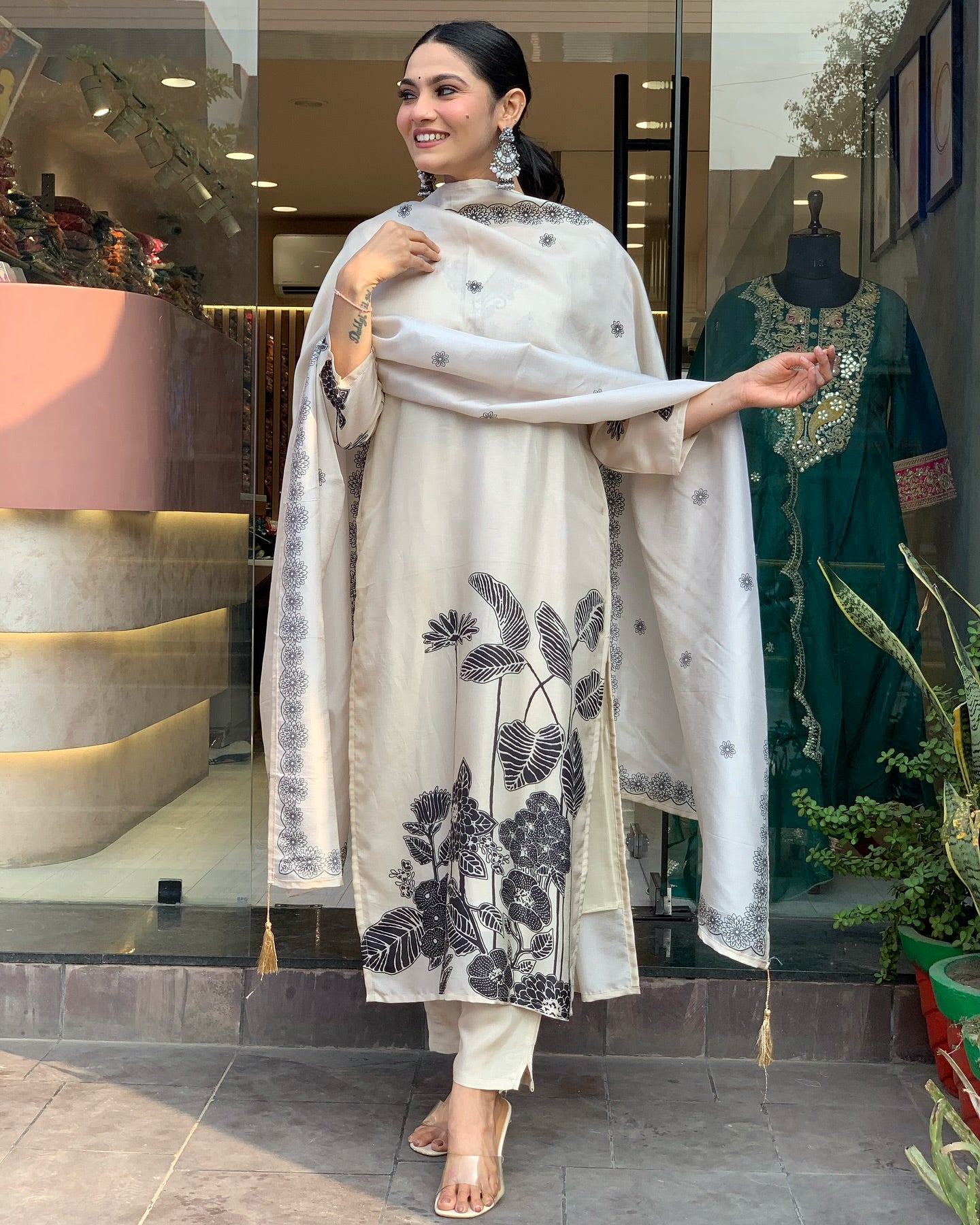 Exceptional Chanderi Suit Set With Chinon Dupatta