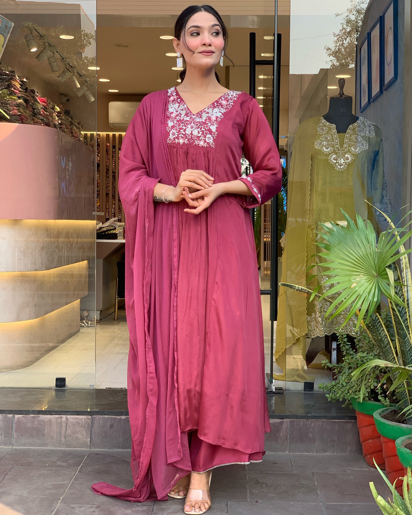 Tremendous Rani Beautiful Viscose Chinon Suit Set