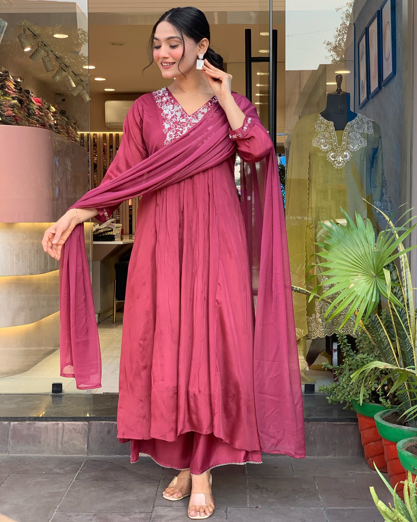 Tremendous Rani Beautiful Viscose Chinon Suit Set