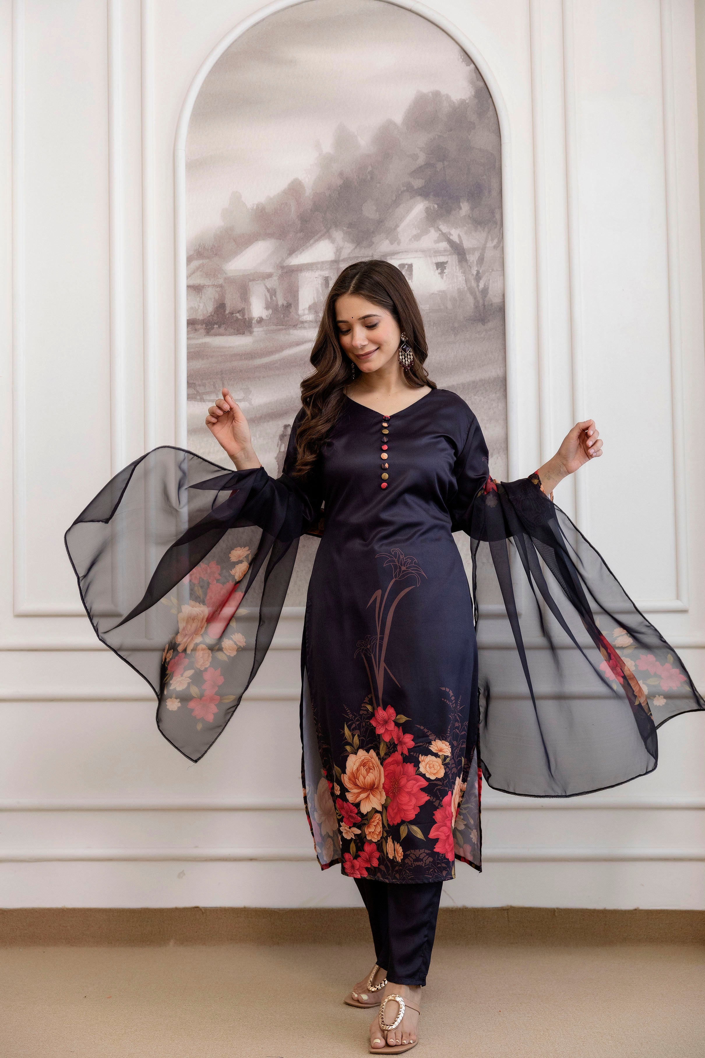 Very Appealing Soft Silk Floral Print Suit Set