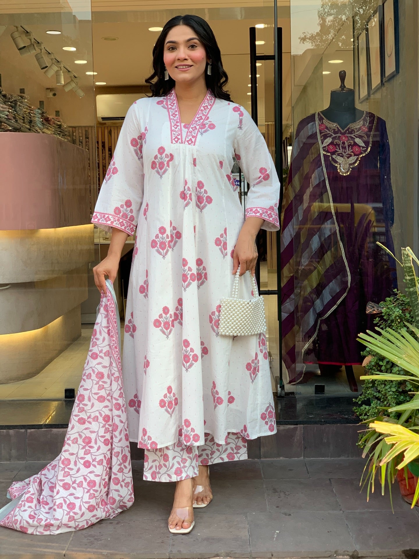 Very Beautiful Pure Mul Cotton Embroidery Suit Set