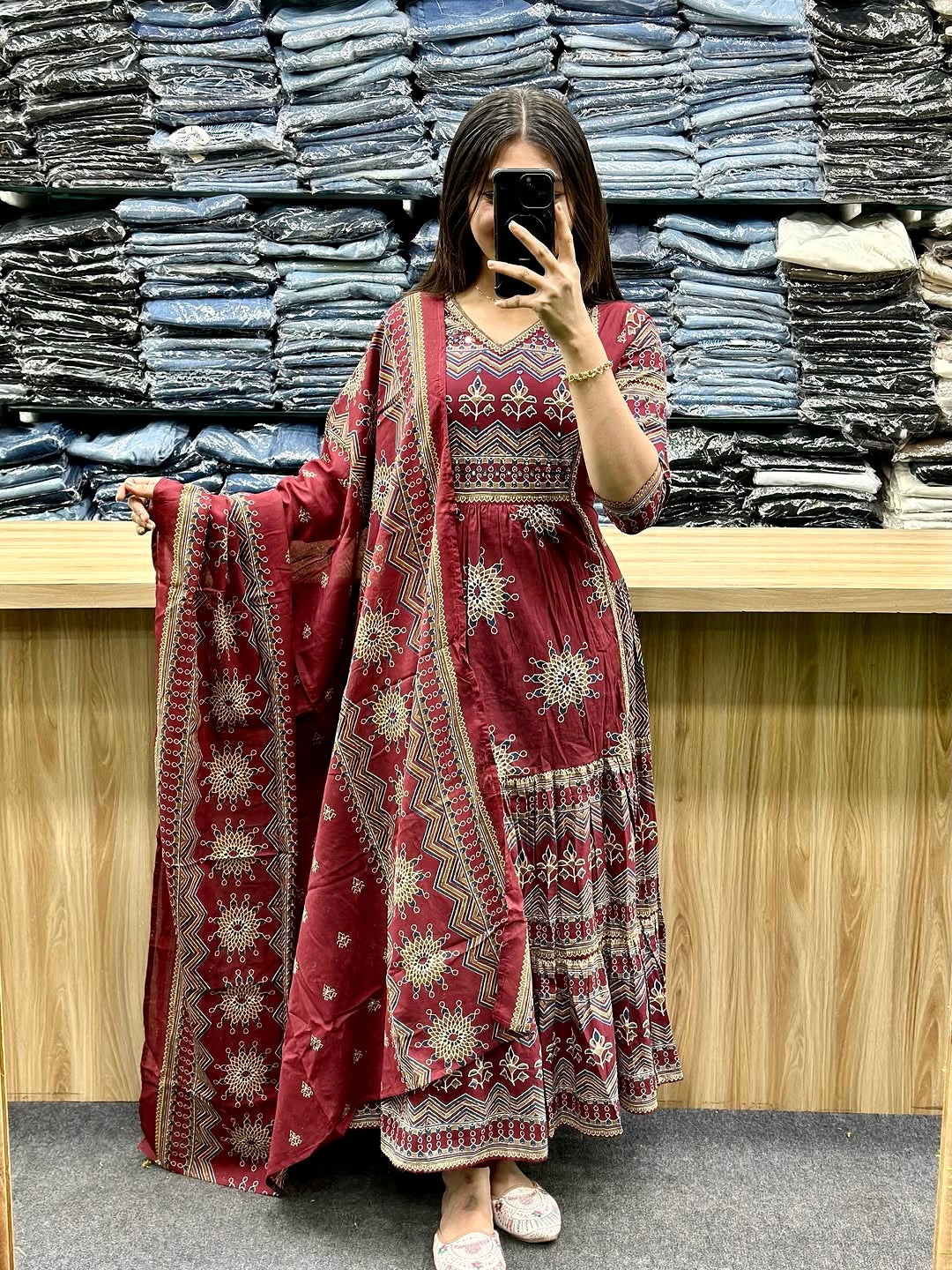 Very Delightful Pure Mul Cotton Traditional Print Suit Set