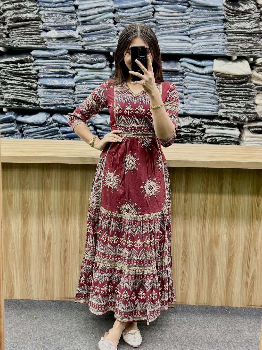 Very Delightful Pure Mul Cotton Traditional Print Suit Set