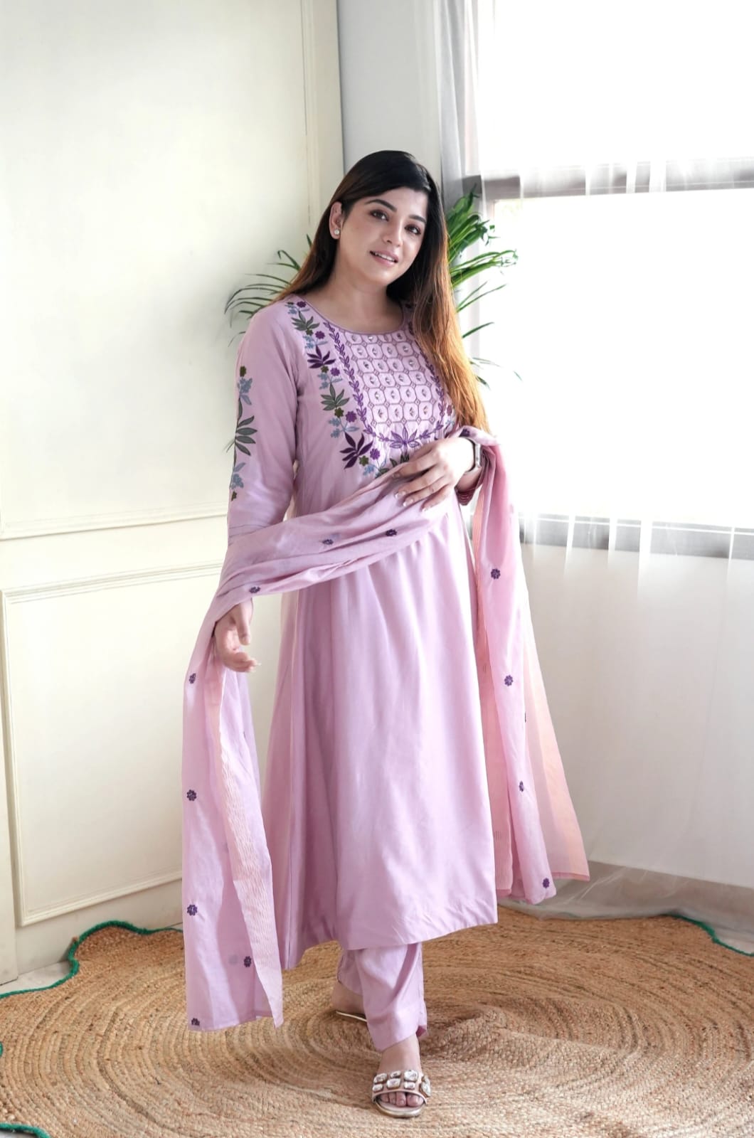 Exquisite Beautiful Pure Chanderi Silk Embroidary Suit Set