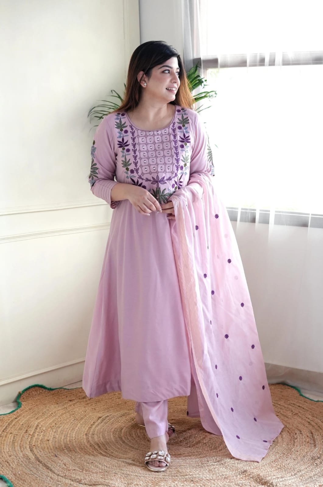 Exquisite Beautiful Pure Chanderi Silk Embroidary Suit Set