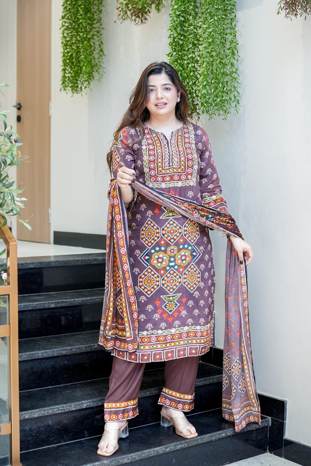 Delightful  Pure Chinon Silk suit Set with handwork Neck