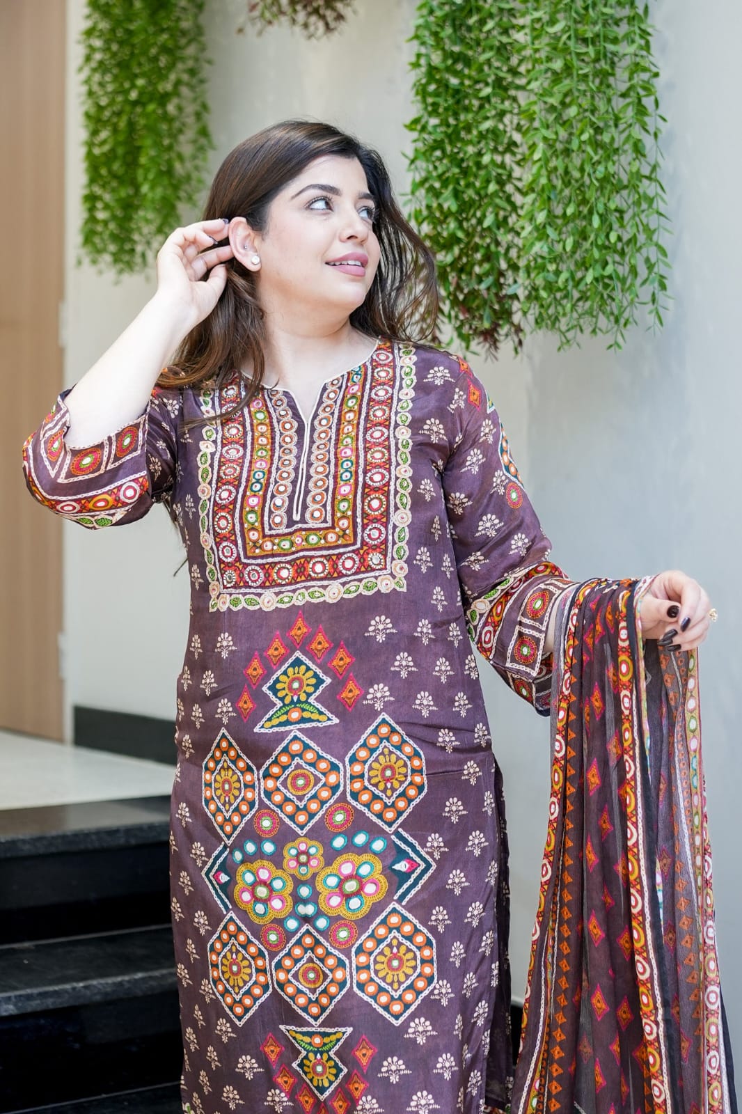 Delightful  Pure Chinon Silk suit Set with handwork Neck
