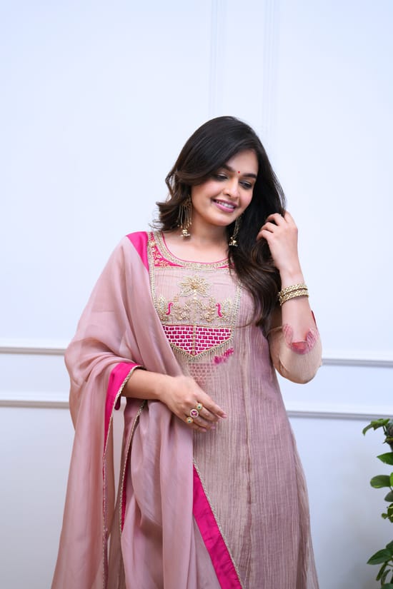 Vaidehi Pink Embroidered Suit Set
