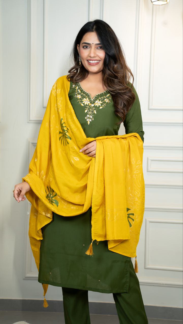 Delightful Roman Silk Hand Work Kurta Set With Dupatta